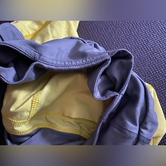 Rabbit Run “Mountain Climbers” Trail Pocket Race Shorts in Golden Kiwi Yellow - Picture 8 of 16